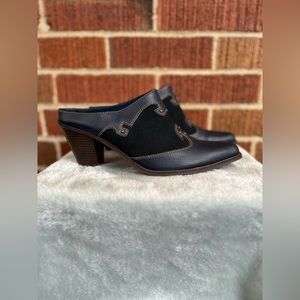 Vintage Leather Healed mule.  Size 10.